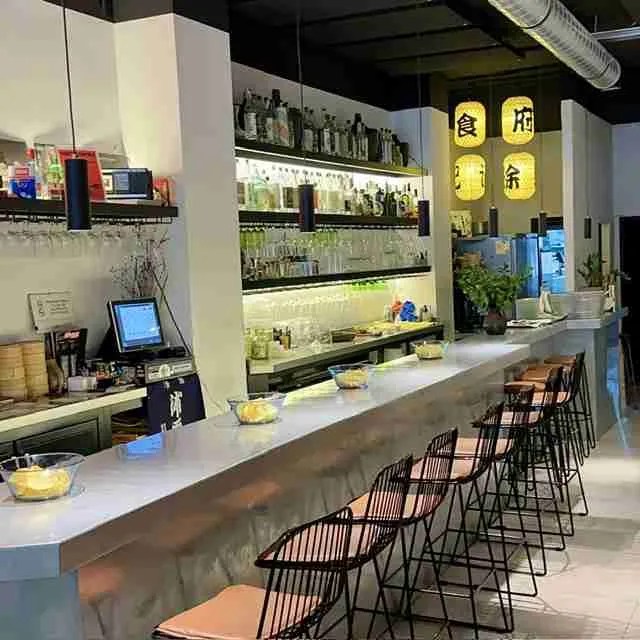 Restaurante Brutalista en Madrid