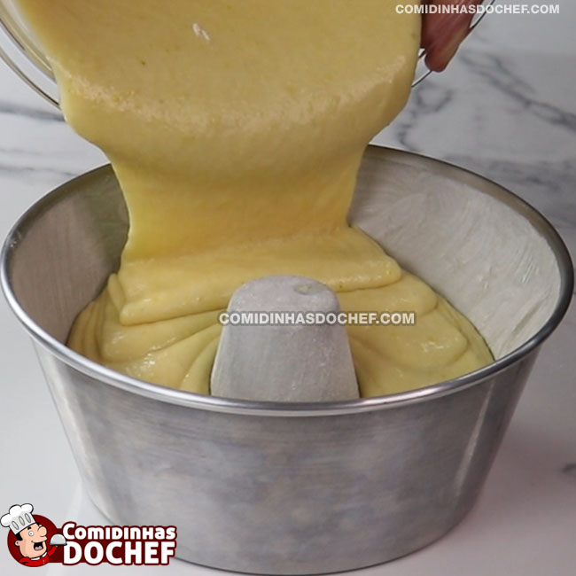 Bolo de Fubá Simples - Passo 2