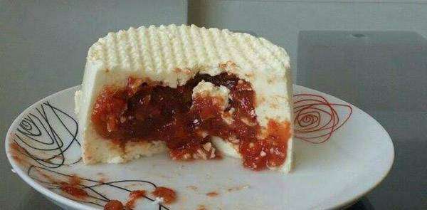 Queijo Recheado com Goiabada