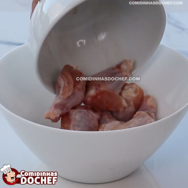 Frango à Passarinho - Passo 1