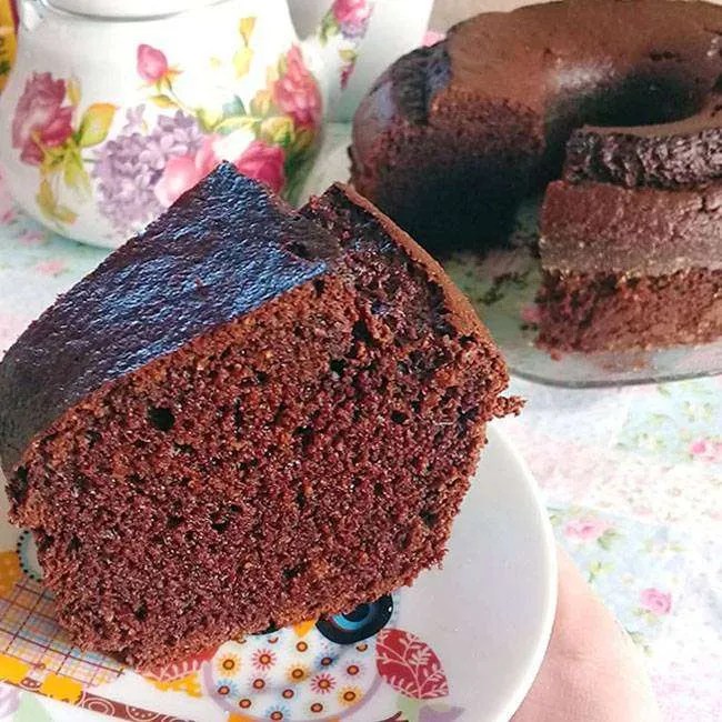 Comece o Ano Novo com um Bolo de Chocolate Fofo Irresistível!