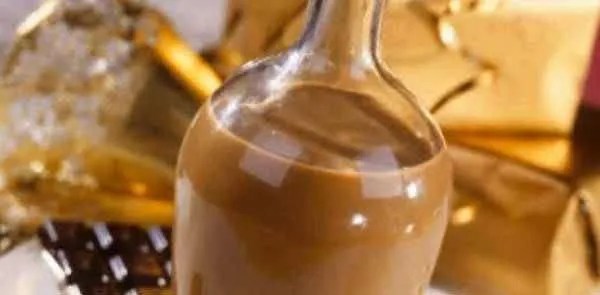 Como Fazer Amarula em Casa para Receber 2023 com Estilo!