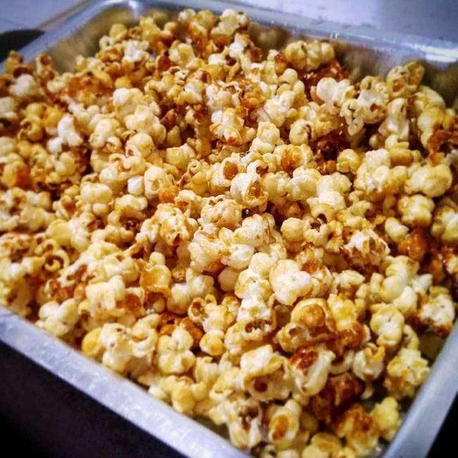 Como fazer pipoca doce caramelada brilhar no seu Réveillon?