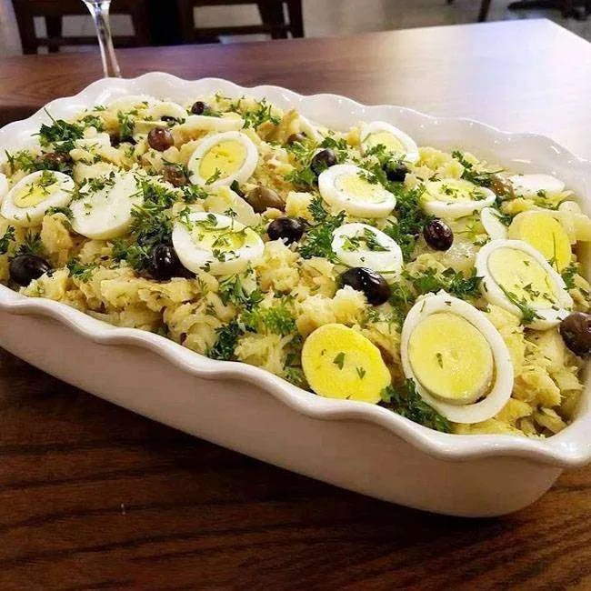 Como fazer o melhor Bacalhau com Batata em 15 minutos com apenas 5 ingredientes!