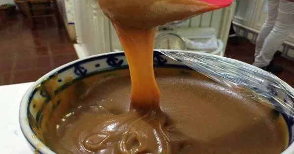 Como fazer doce de leite em minutos com apenas 3 ingredientes!