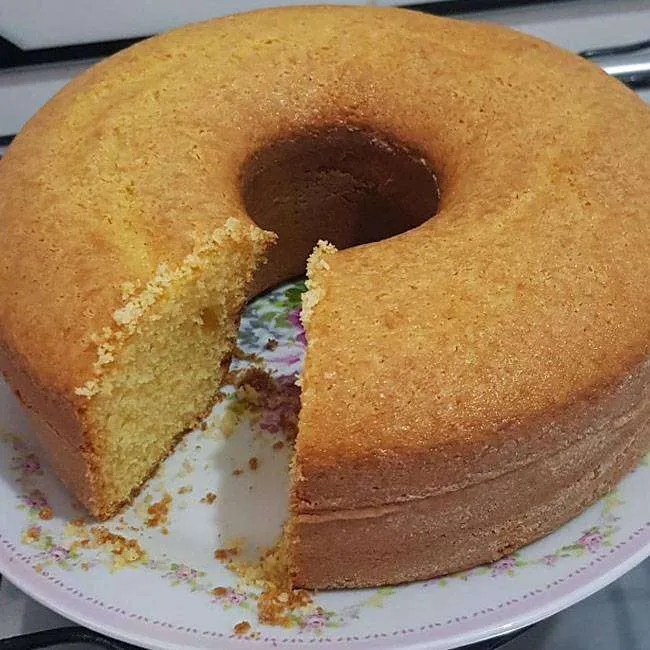 Como fazer bolo fofinho de fubá em 30 minutos com apenas 5 ingredientes!