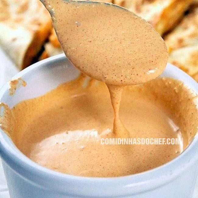 Como fazer um Molho Chipotle incrível com apenas 4 ingredientes em 10 minutos