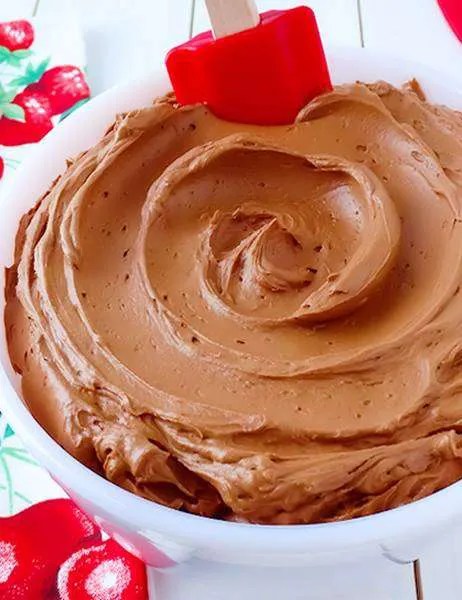 Como fazer Mousse de Chocolate com Nescau em 10 minutos com apenas 3 ingredientes!