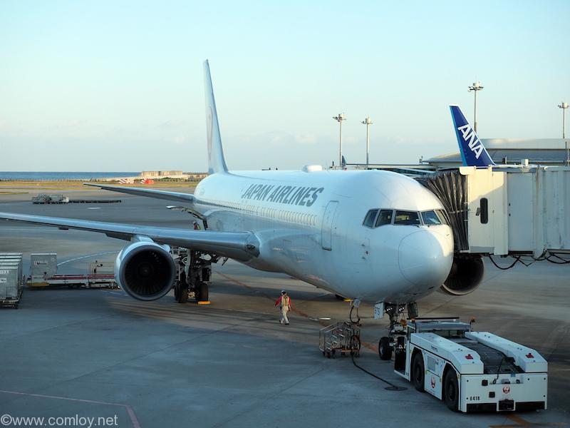 日本航空　JAL900 沖縄 - 羽田　ボーディング