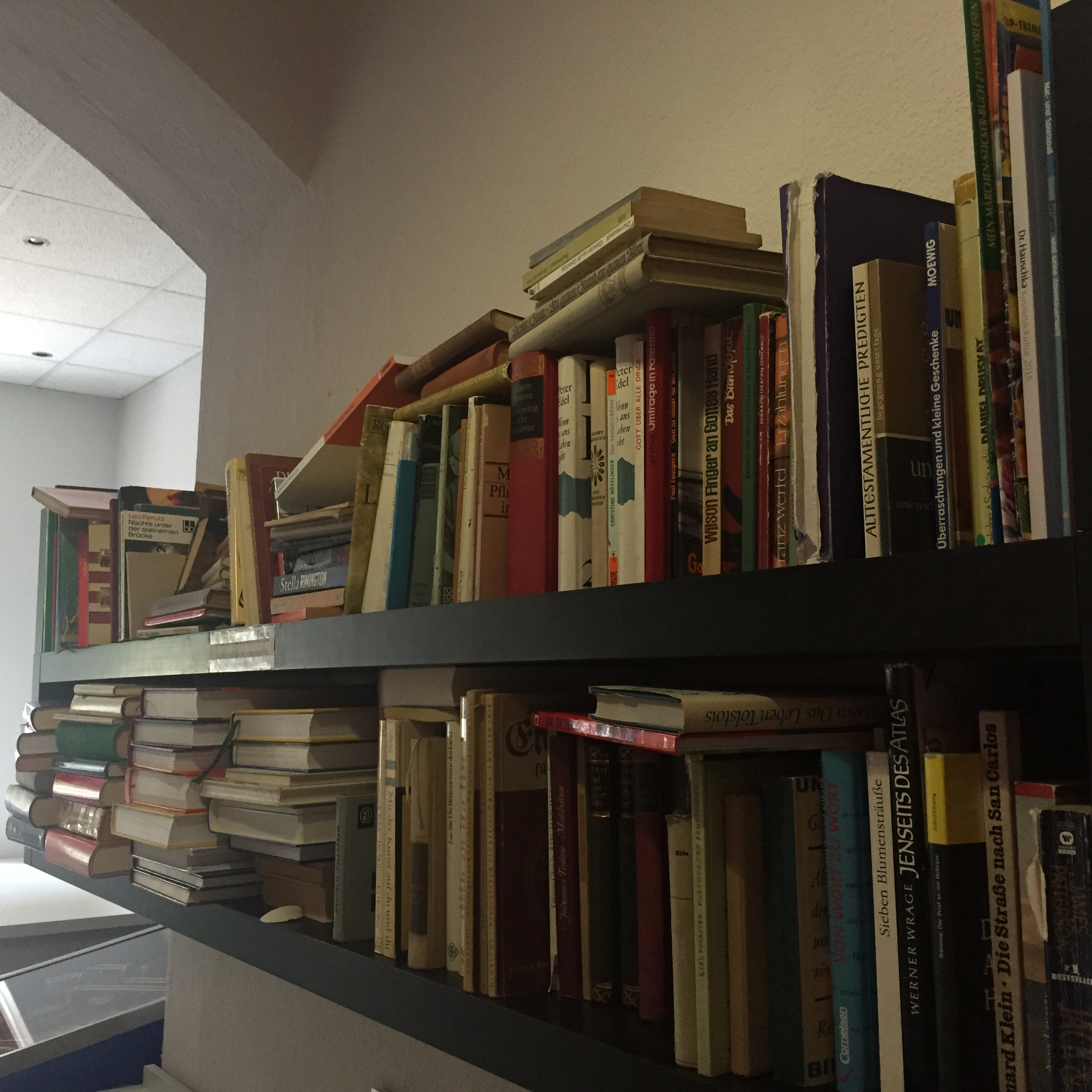 Bücherschrank, Offenes Tauschregal, Telefonzelle, Bücherzelle, Büchertausch, Dresden, Tausch, Bücher, Buch, Buchtausch, Neustadt