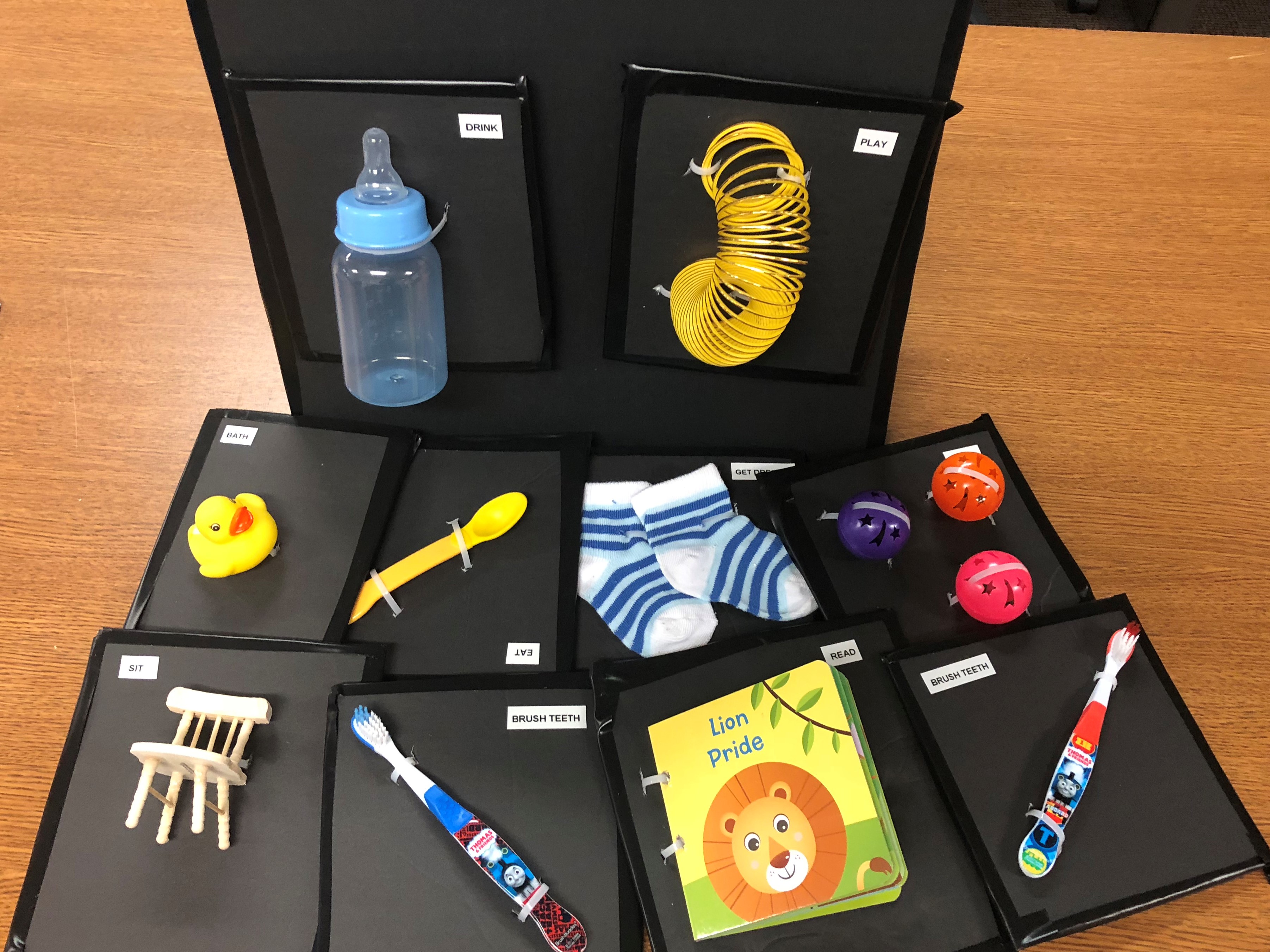 12+ Awesome Deaf Blind Communication - Helen Keller: A beacon of hope for the deaf and blind - How to interview a deaf person.