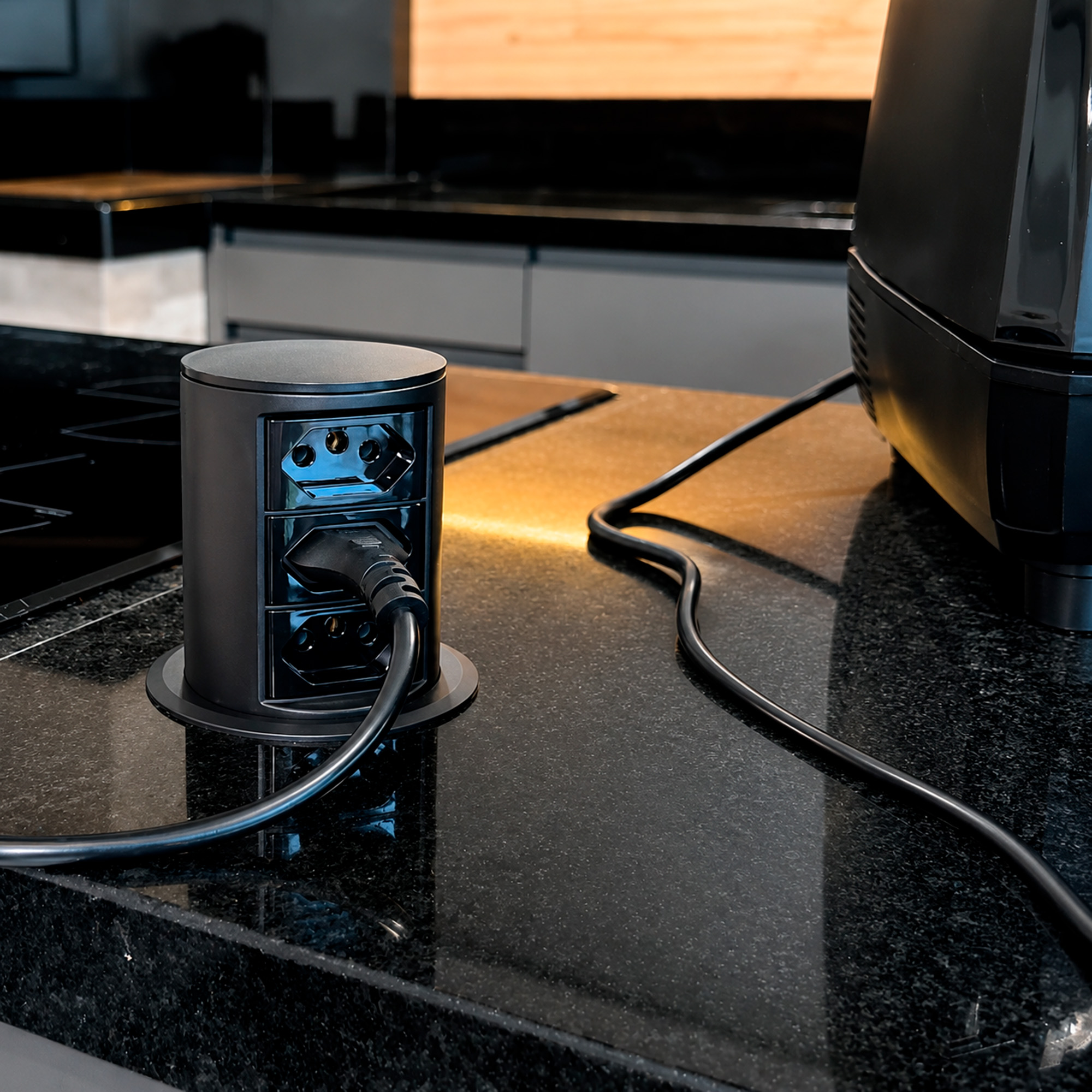 Torre AUTOMÁTICA COM 3 TOMADAS DEDICADAS-TR03A - CaixaTomada.com