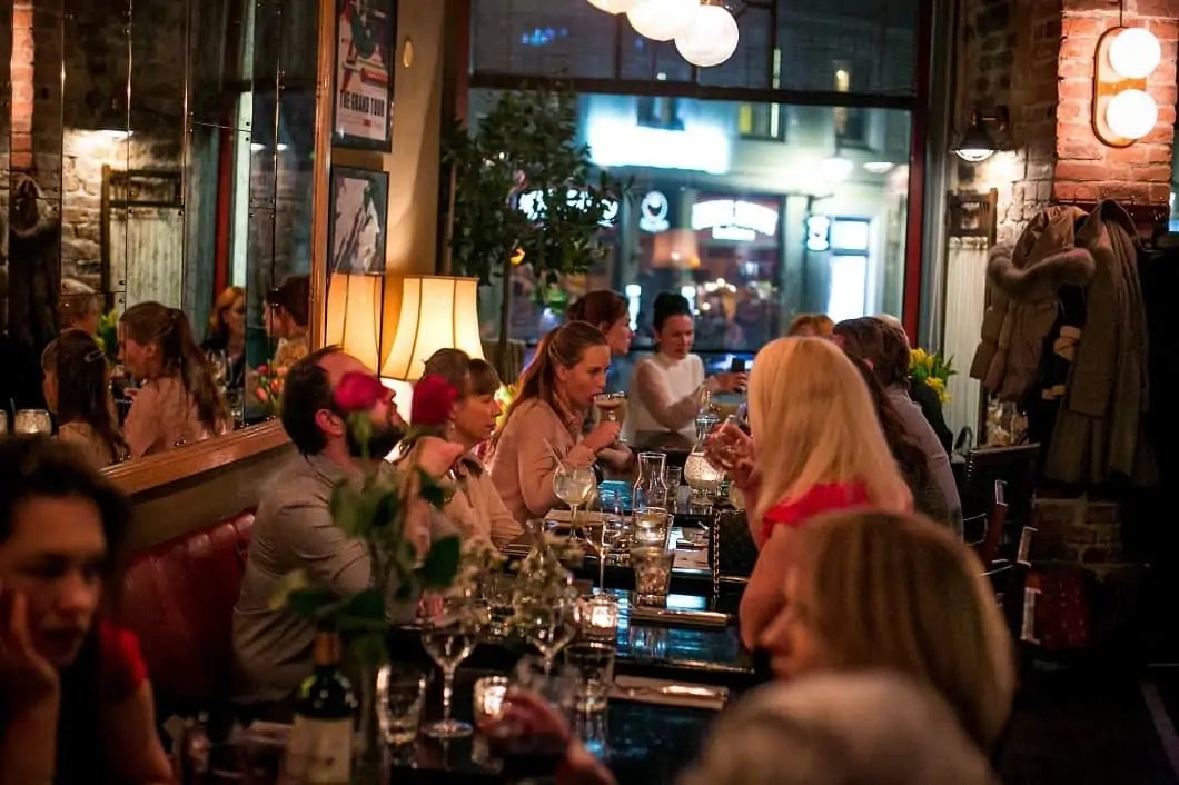 Guide to increasing restaurant customer service in the UAE