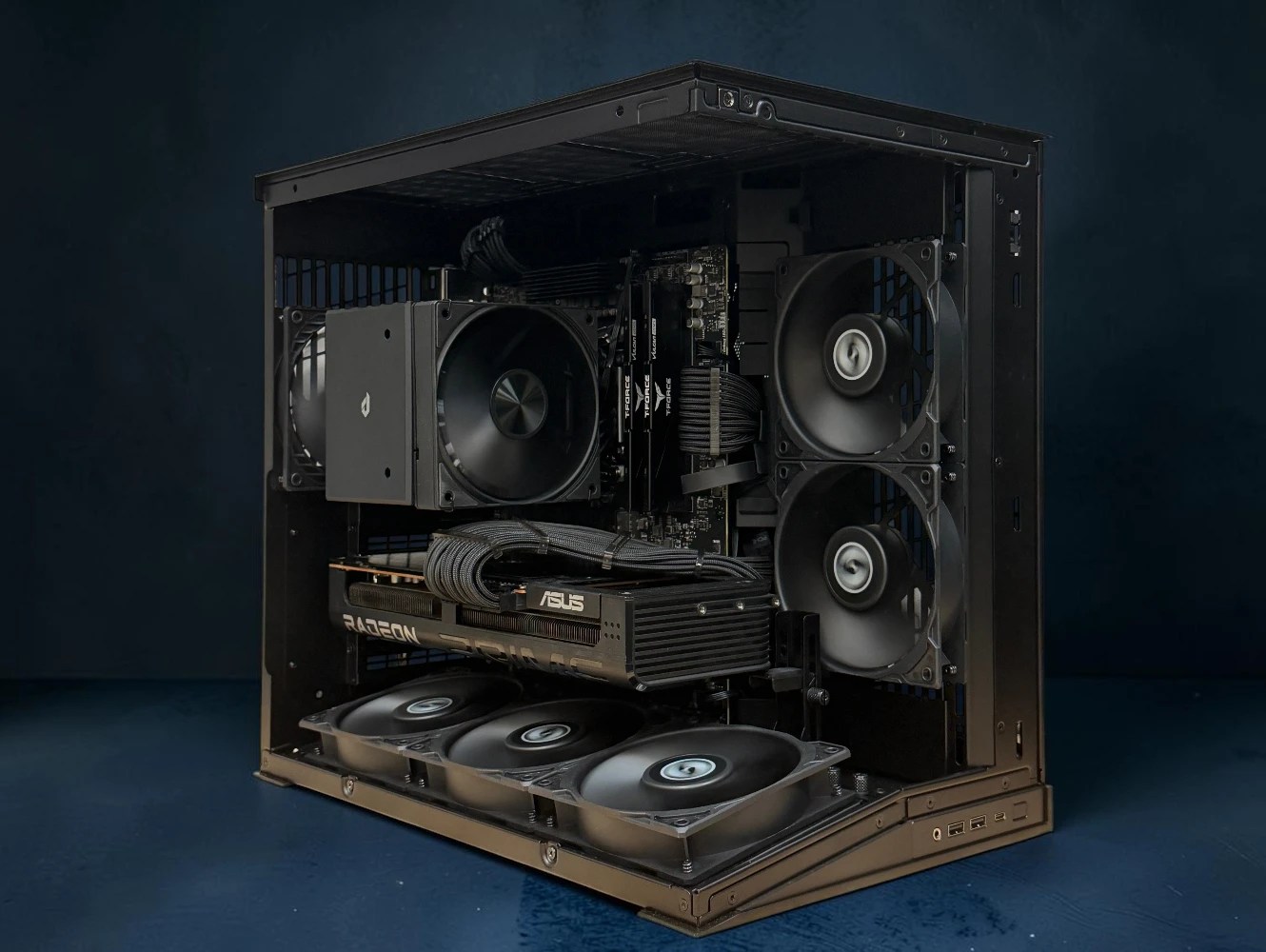 Lian LI 011 Mini V2 Black