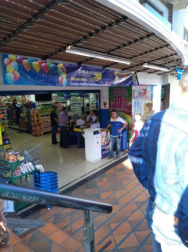 Supermercados Dinastía