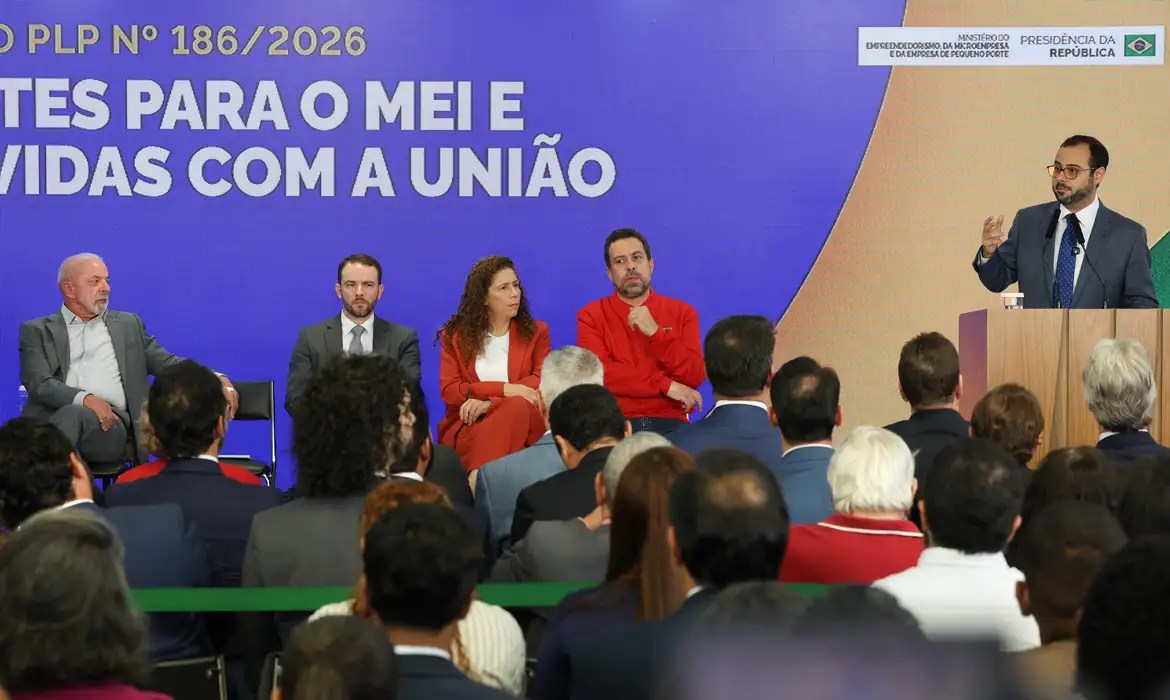 Lei prevê anistia tributária e ampliação do faturamento