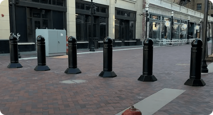 Bollards Concentric Security - Premium Vintage Image Gallery - HD