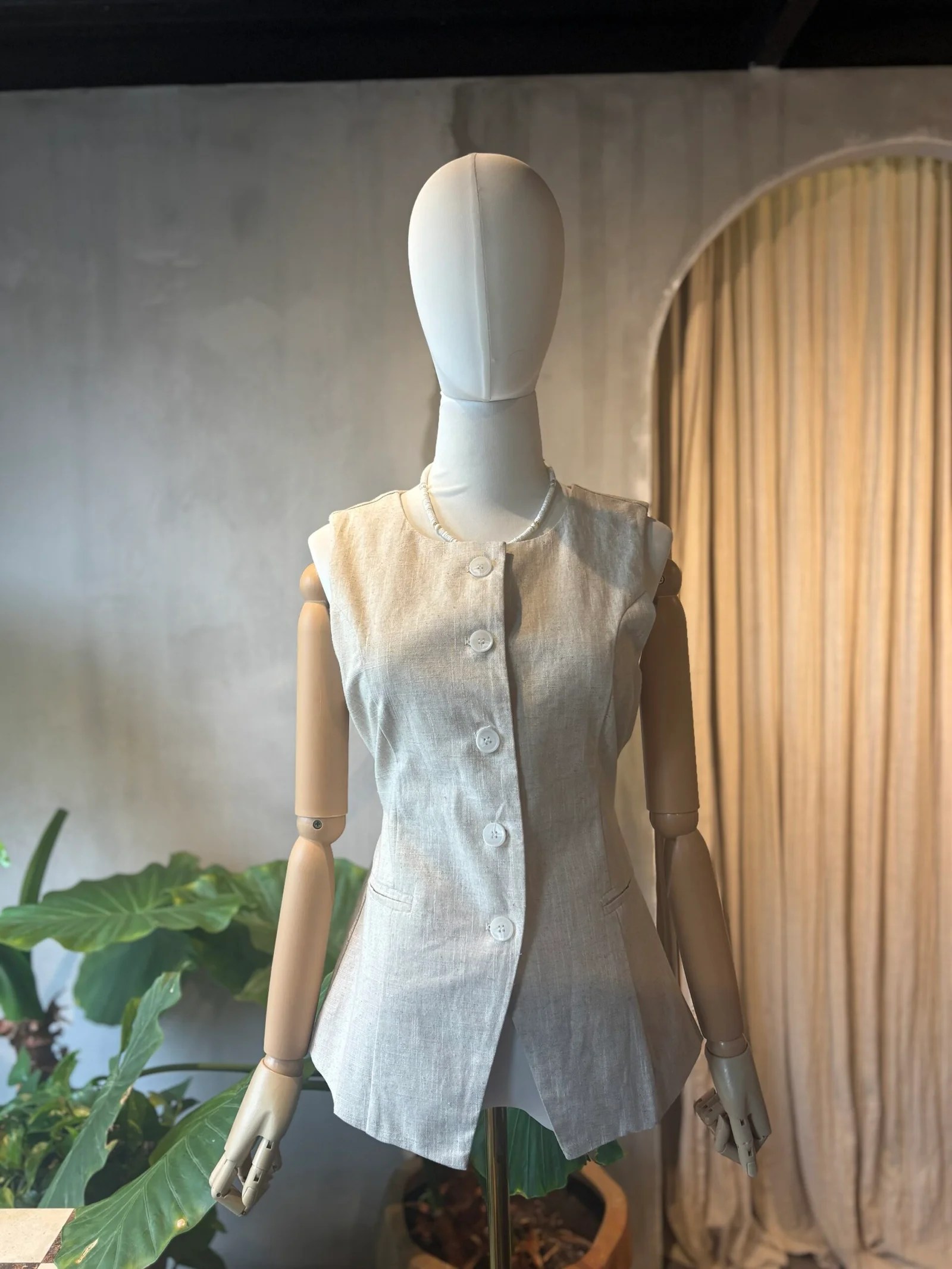 LINEN VEST