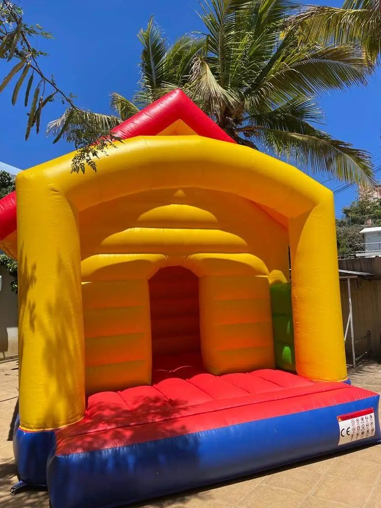 Petite structure gonflable