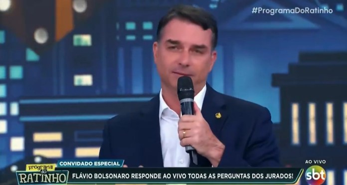Flavio-Bolsonaro-no-Programa-do-Ratinho.jpg