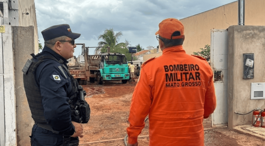 Caminhão é atingido por incêndio em pátio de empresa no Jardim Tropical, em Rondonópolis