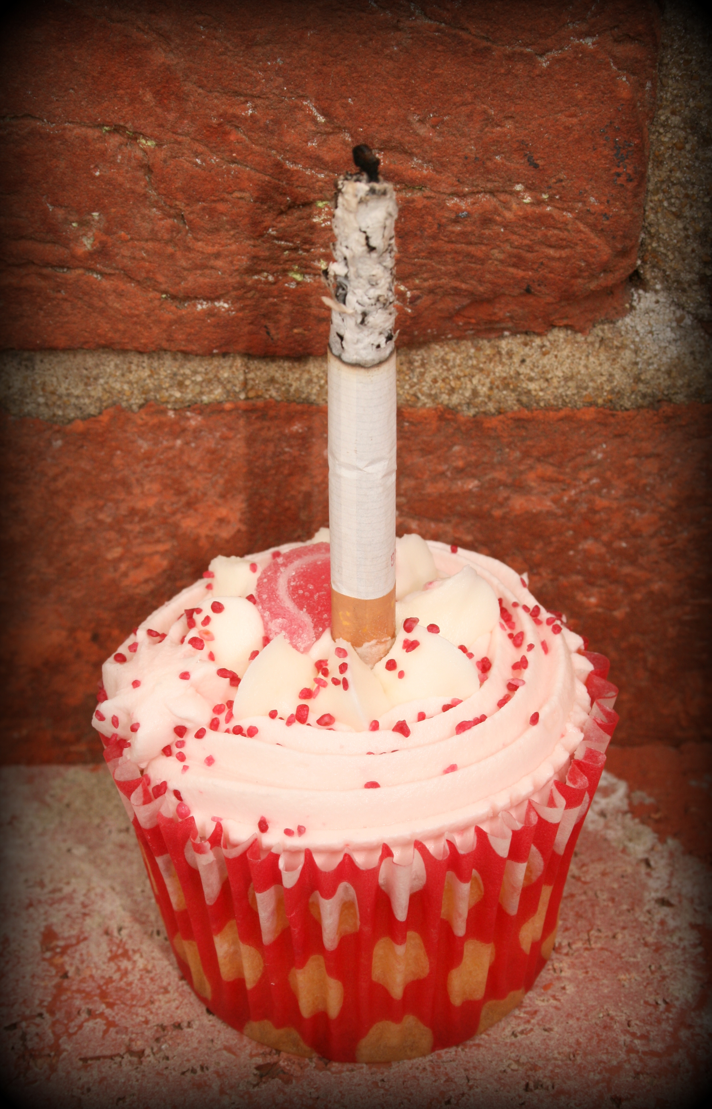 "Have your cake and smoke it"
