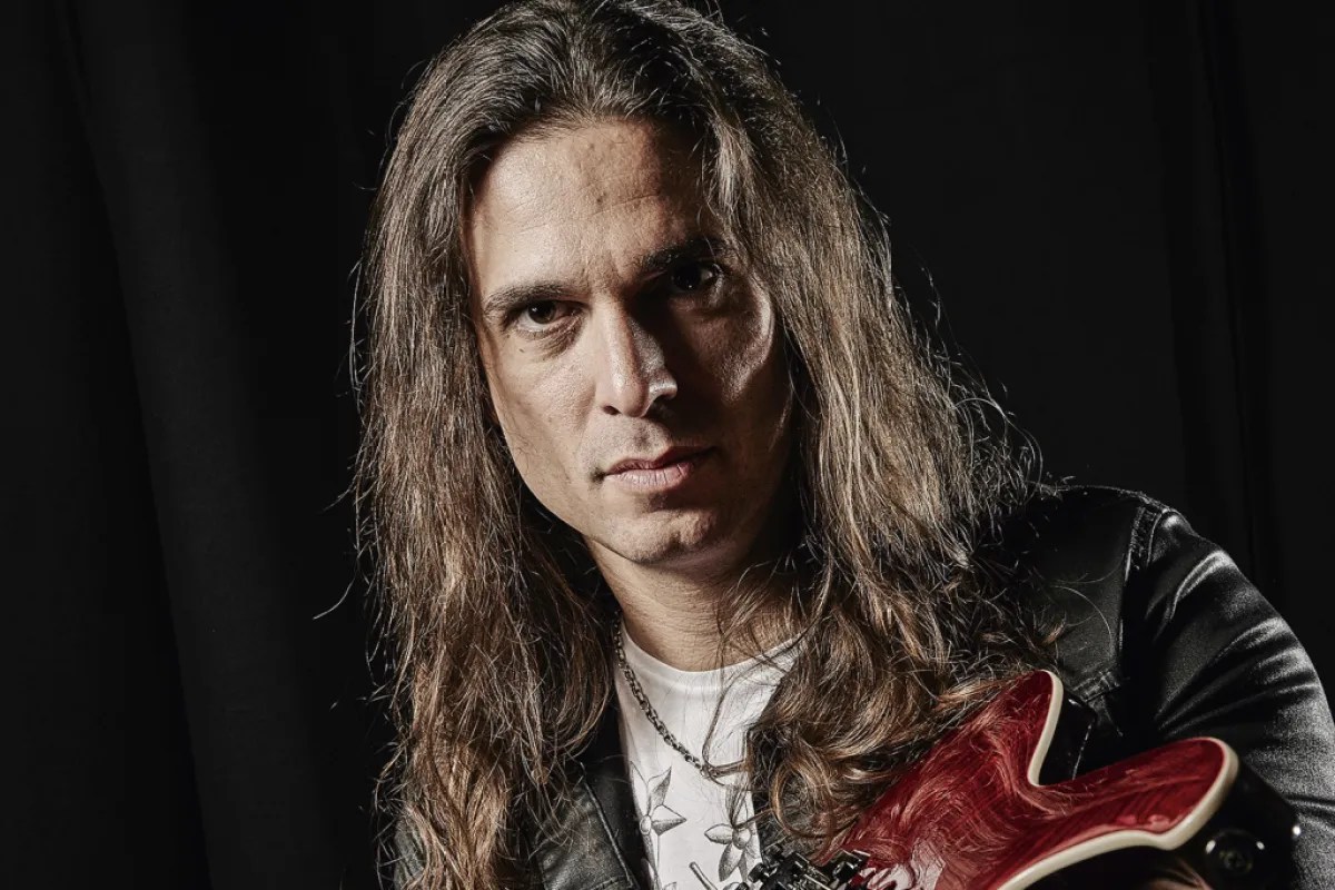 Megadeth: Kiko Loureiro informa que seguirá afastado da banda