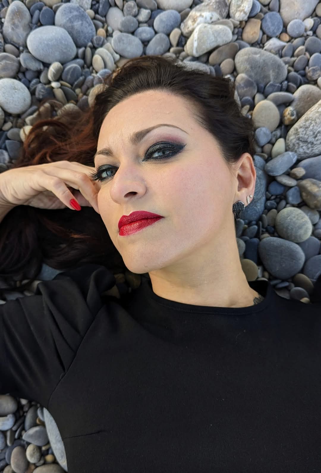 Mortemia libera clipe de “Riders on the Storm”, (feat. Emma Zoldan), clássico do The Doors; ouça