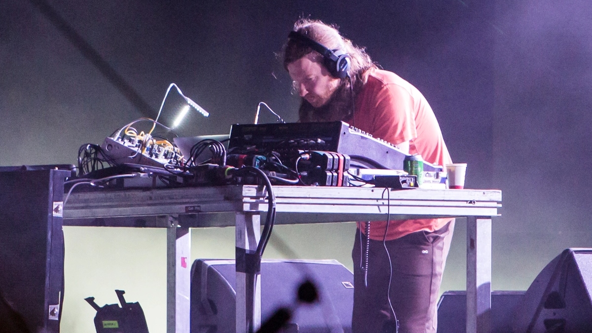 Field Day 2023 Lineup Aphex Twin To Play First Show In 4 Years Aphex Twin Field Day 2023 