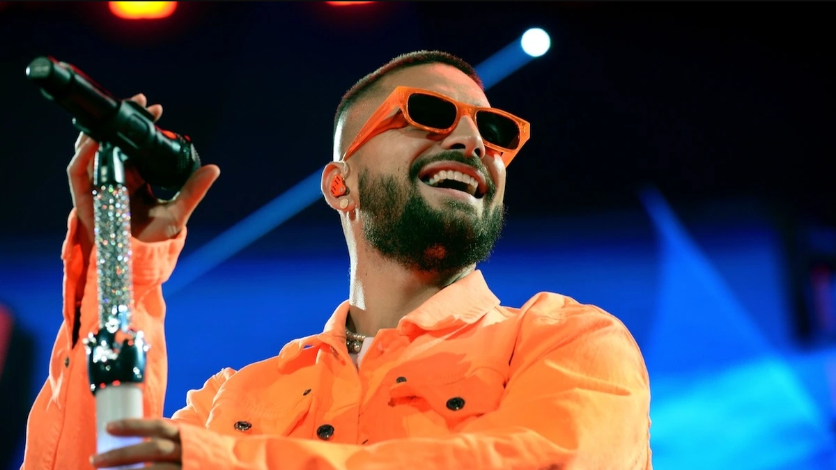 Maluma Drops New Single Coco Loco Stream