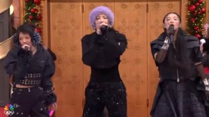 HUNTR/X Perform “Golden” at Macy’s Thanksgiving Parade: Watch