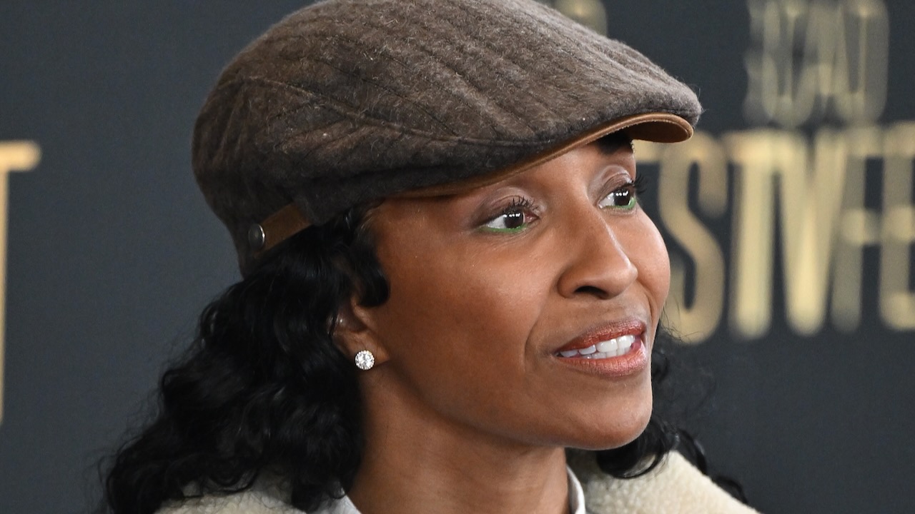 Chilli from TLC Clarifies Political Views: Not MAGA, Misinformed Donations (2026)