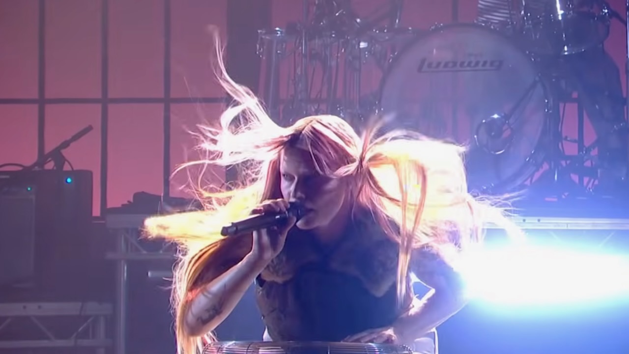 Wet Leg's Historic Performance on SNL UK: A Rocking Audio Experience (2026)