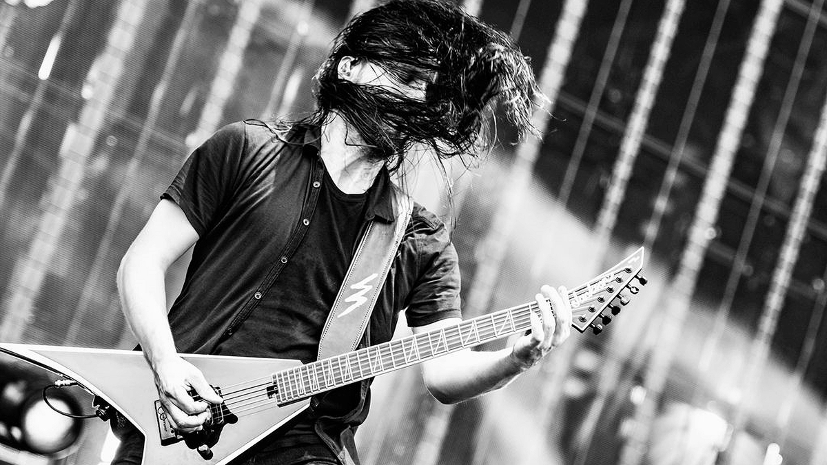 Gojira's Christian Andreu Unveils Signature Jackson Guitar | Pro Plus Signature Rhoads RR24 EVTN6 (2026)