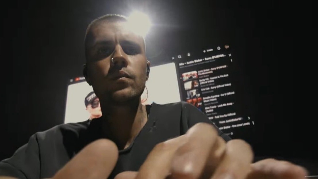 Justin Bieber at Coachella: The MacBook Karaoke Moment You Won’t Forget (2026)