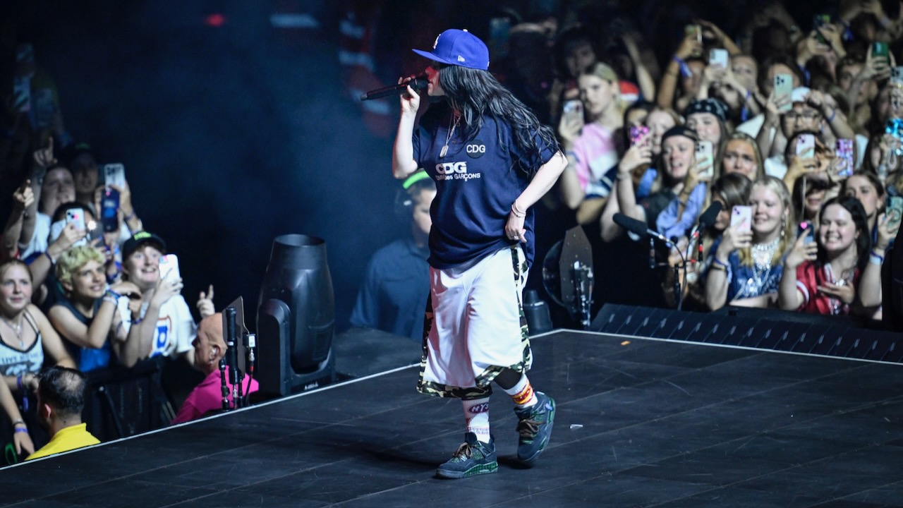 Billie Eilish Defends Phone Use at Concerts: 'We Love to Film Stuff' (2026)