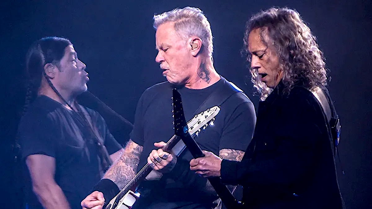 Metallica's Epic 2026 Athens Concert: 16 Classic Songs, One Unforgettable Night (2026)