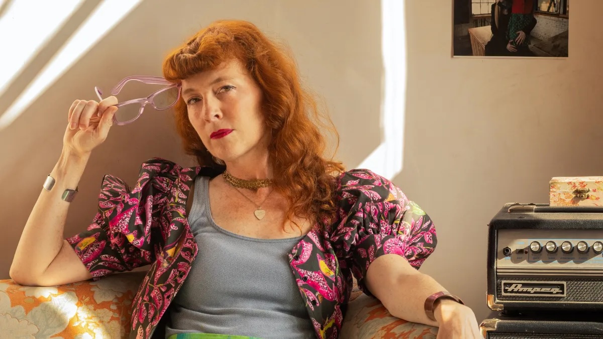 Melissa Auf der Maur's '90s Rock Photographs: A Journey Through Analog Music History (2026)
