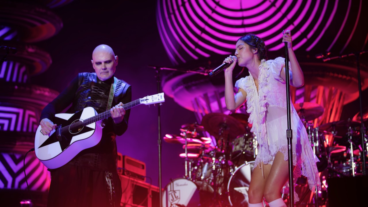 Olivia Rodrigo & Smashing Pumpkins Collab on 'Thirty-Three' at Lollapalooza 2026 (2026)