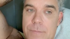 Robbie Williams Responds to Viral World Cup “Cocaine” Conspiracy
