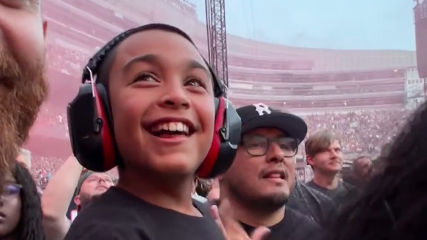 10-Year-Old Boy With Fragile X Lives His Dream at Foo Fighters Concert | Heartwarming Moment (2026)