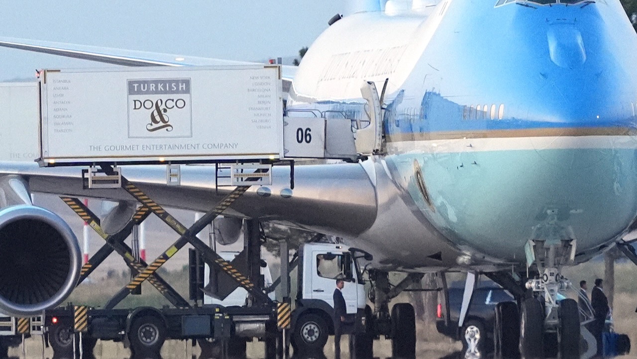 Inside Trump's Secret Air Force One Escape Amid Iran Threat | Netflix Documentary Reveals All! (2026)