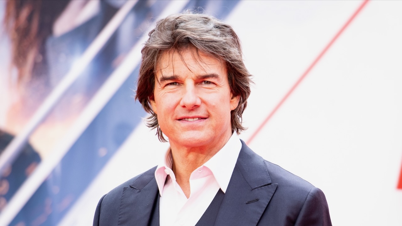 Tom Cruise Supports Paramount's Warner Bros. Acquisition: Hollywood's Divide Over the Deal (2026)