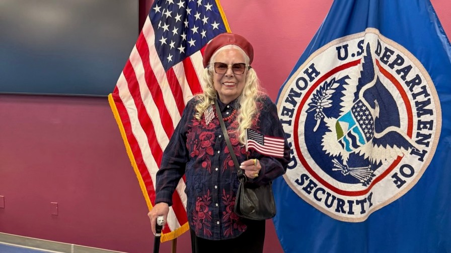 Фото: consequence.net Джони Митчелл стала гражданкой США спустя 60 лет после переезда