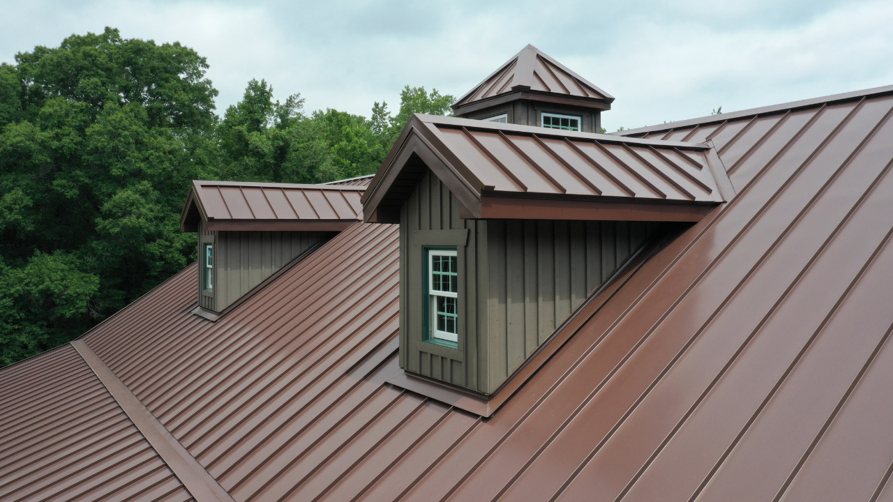 5 roof decoration ideas to make your house stand out