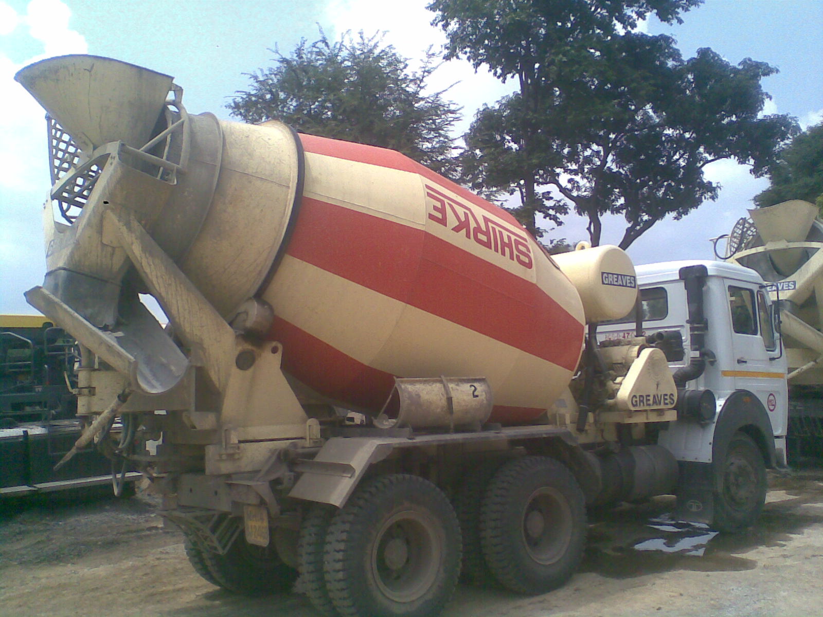 TRANSIT MIXER 7.5CUM