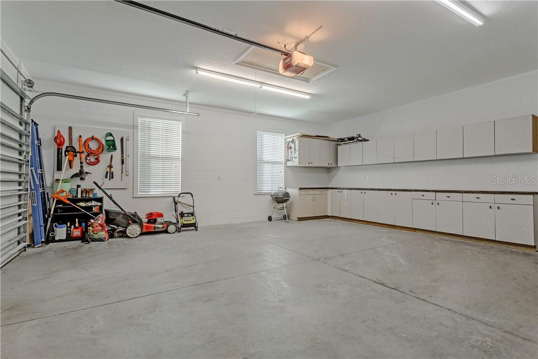 garage