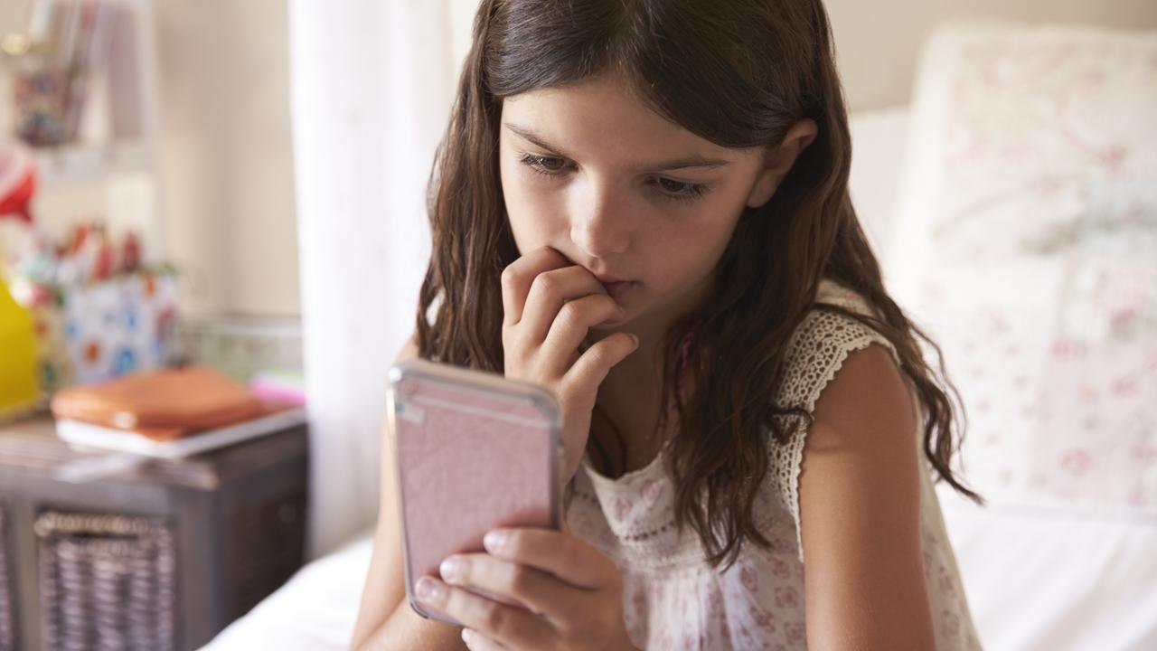 Cyber safety: Paedophiles use chat site Omegle to groom kids | Daily Telegraph
