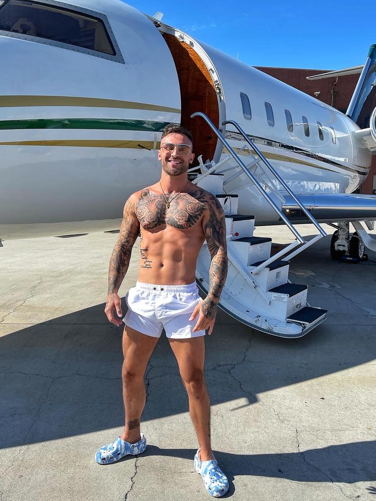 OnlyFans millionaire makes Octagon House his 'Playboy Mansion Down Under' | WATCH - Property News NZ | propertynoise.co.nz