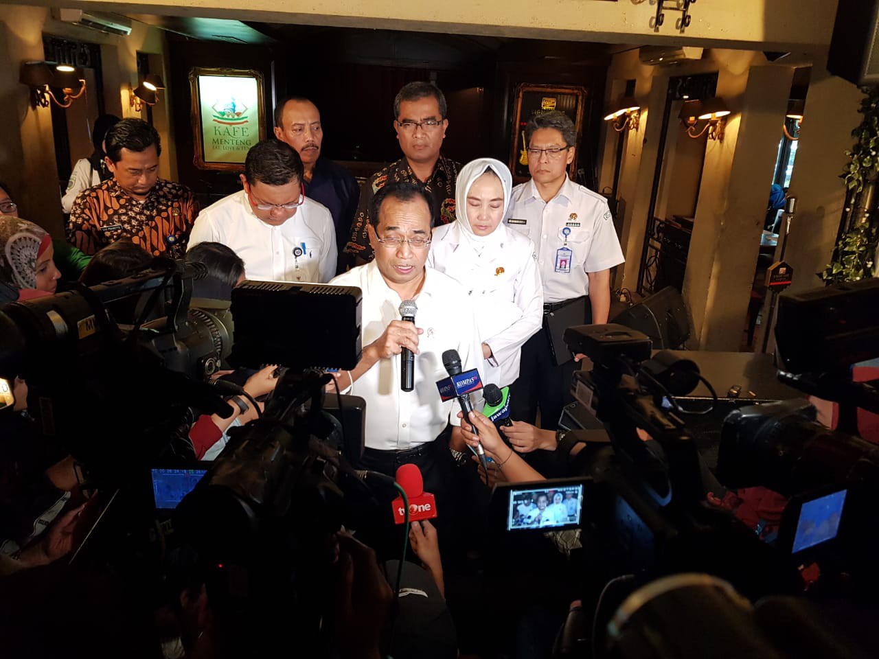 BMKG: Waspada Peningkatan Gelombang Laut Hingga 6 Meter